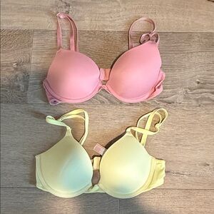 Women's Seamless T-Shirt Bra - Wear everywhere  t shirt lightly lined - set of 2